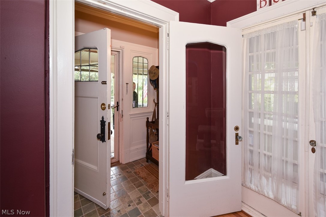 M M Browns - Residential