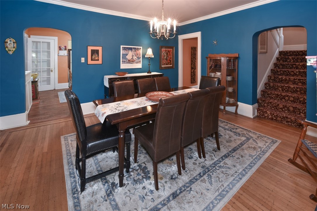 M M Browns - Residential