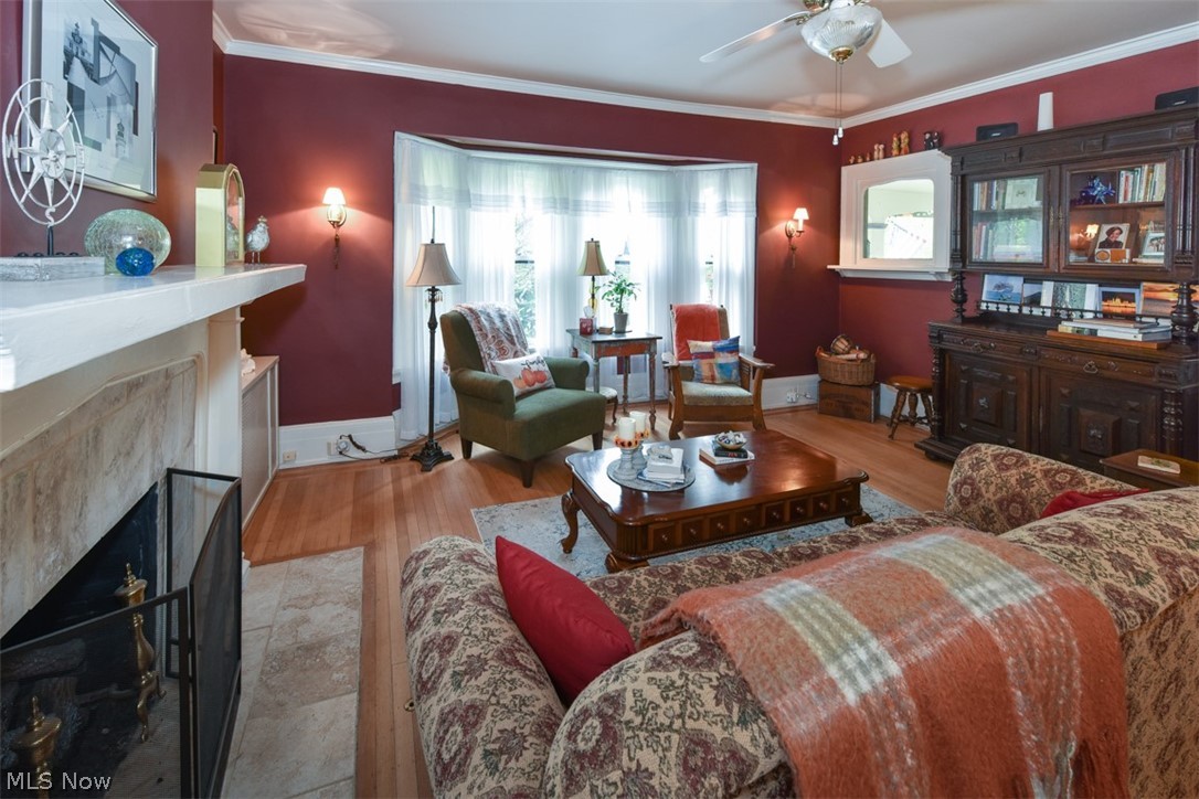 M M Browns - Residential