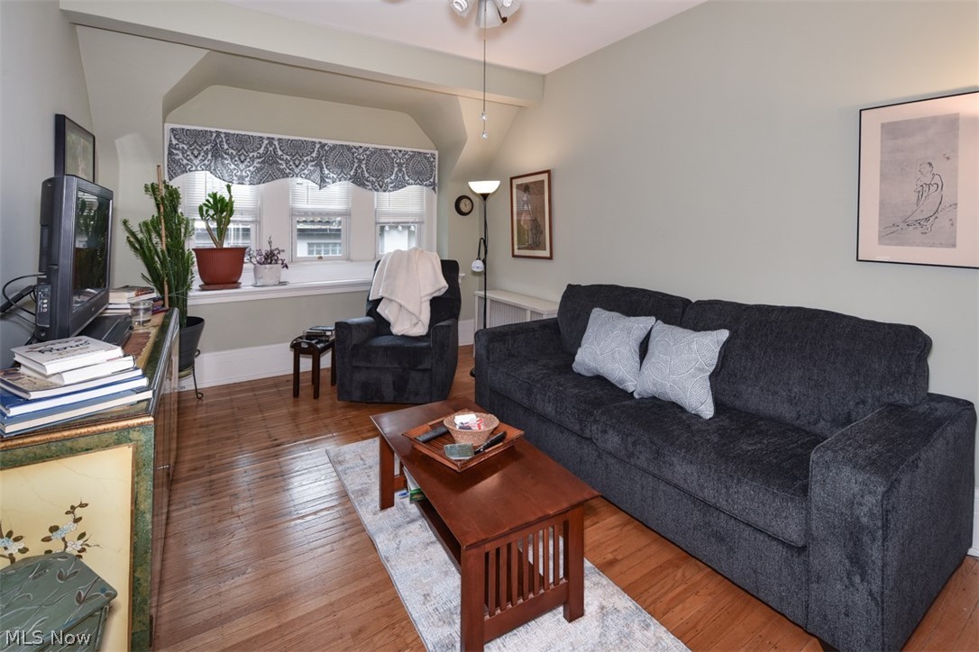 M M Browns - Residential