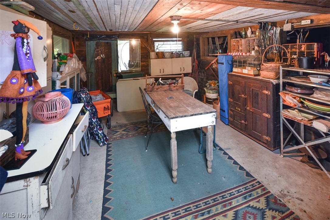 M M Browns - Residential