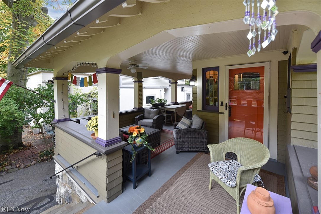 M M Browns - Residential