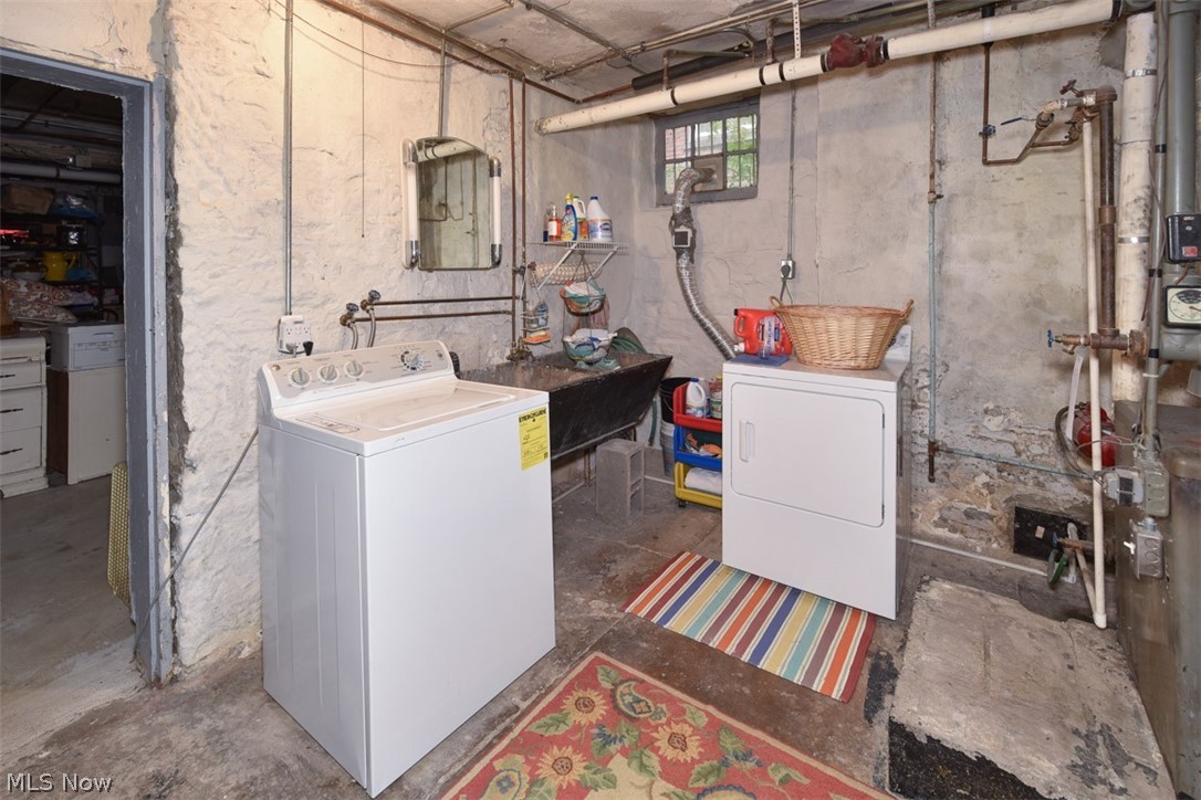 M M Browns - Residential