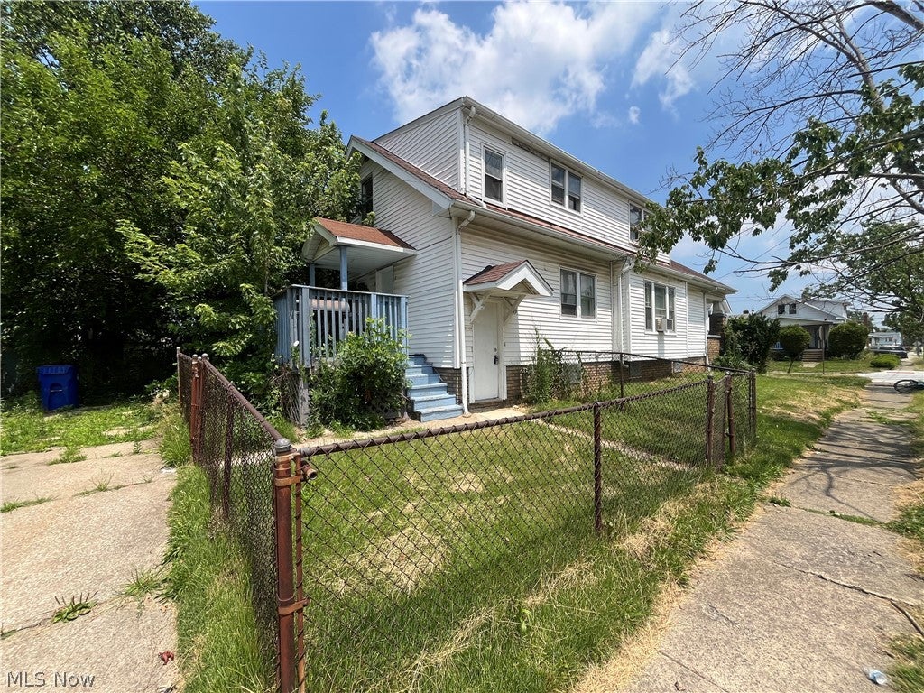 3542 W 119th Street