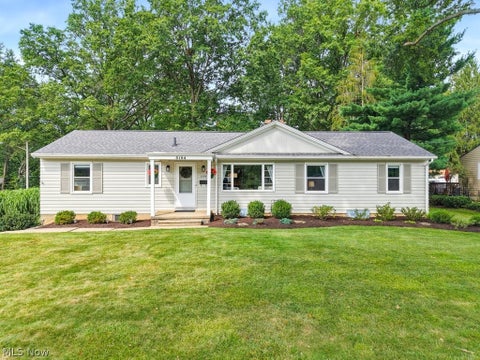 Photo of 3104 Englewood Drive, Silver Lake, OH 44224 (MLS # 5237628)
