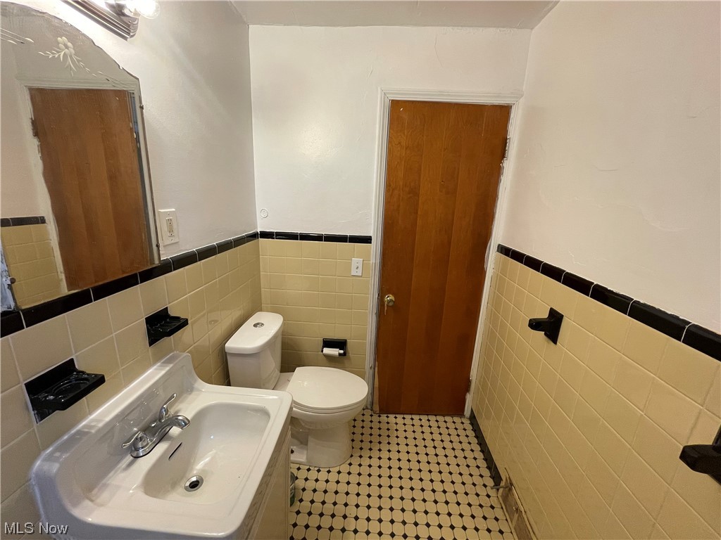 Bungalow - Residential Lease