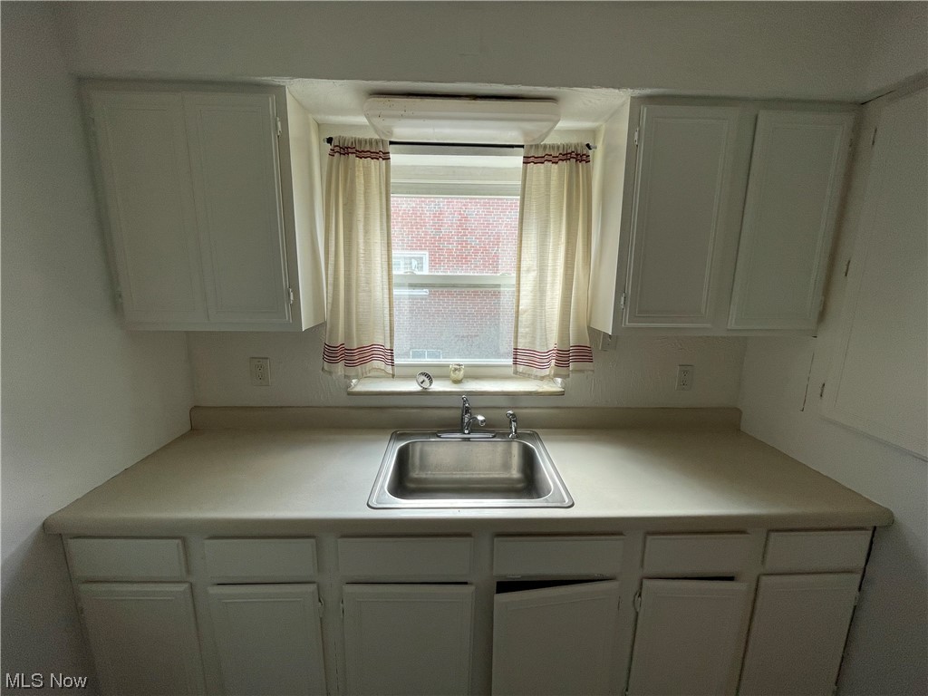 Bungalow - Residential Lease