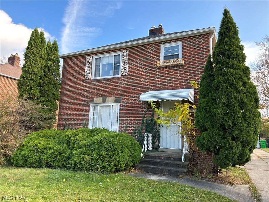Come see this 2 bed 1 bath with plenty of space! Recently painted with hardwood flooring and carpet. Move in ready with a stove and fridge included.Come make this house a home! Call listing agent to schedule appointment. Rental requirements:Credit score of 600+. 500 - 600 is considered conditional.Less than 3 items in collections, excluding student loan and medical. Monthly income of 2.5 times the amount of the monthly rent.Thorough Eviction Check. $50 Non Refundable App Fee for all Adults who will be occupying the property.Applications can only be completed online.Typical Security Deposit equivalent to one months rent, pending results of background checks. Tenants must have the electric and gas transferred into their name and obtain renters insurance prior to receiving keys to the property. This property accepts housing vouchers