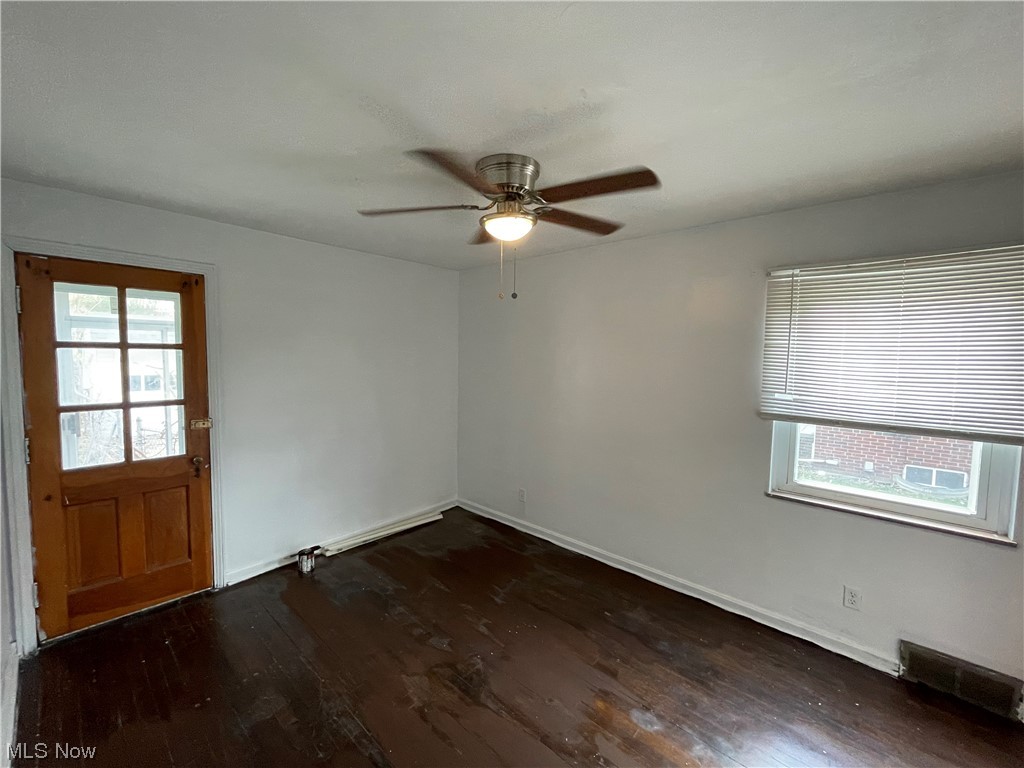 Bungalow - Residential Lease