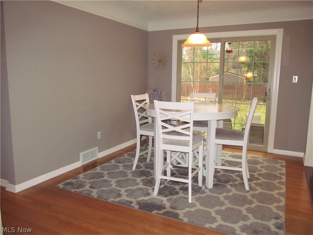 R H Proteaus 01 - Residential