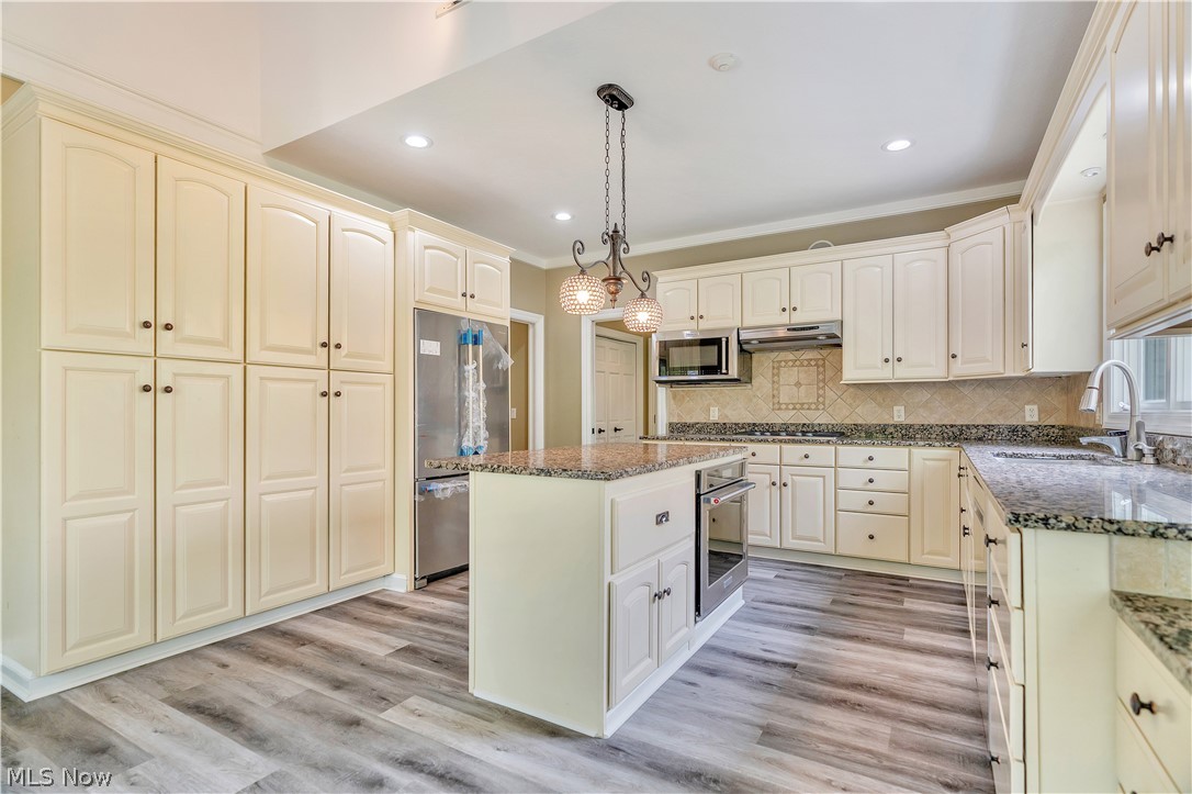 Glenmoor Estates - Residential