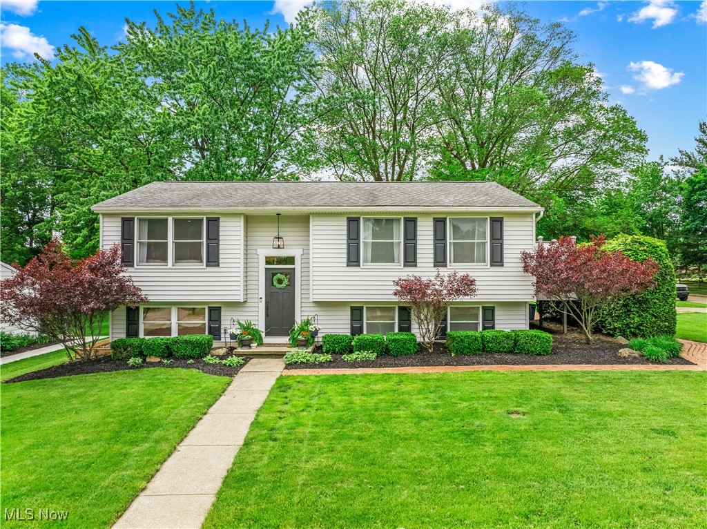 200 Montview Drive, Medina, Ohio image 1