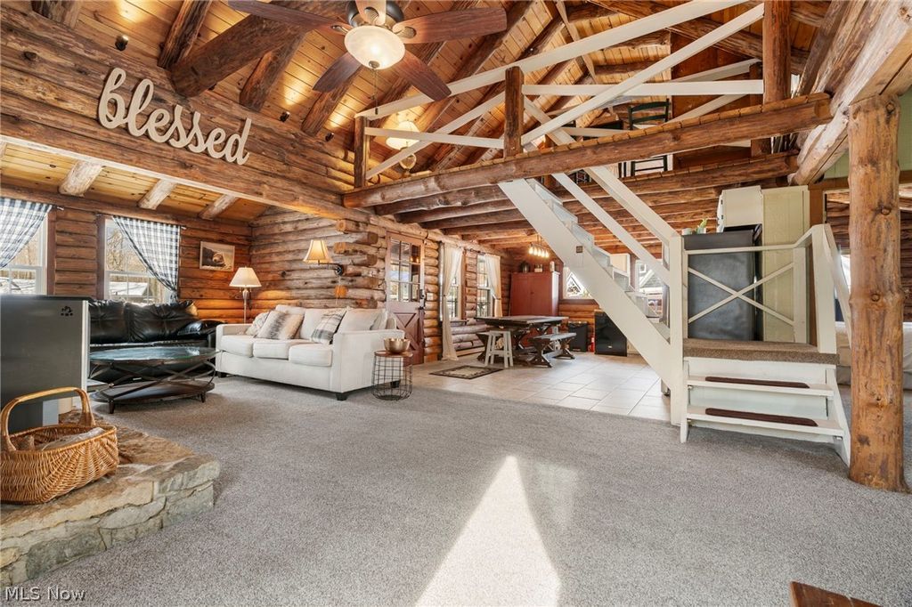 Photo of 410 Apple Hill Drive N, Howard, OH 43028 (MLS # 5209475)