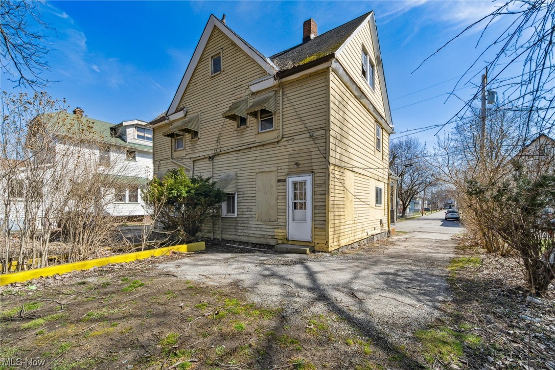 Moses Fish - Residential Income