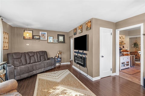 Tiny photo for 2319 26th Street, Cuyahoga Falls, OH 44223 (MLS # 5254975)