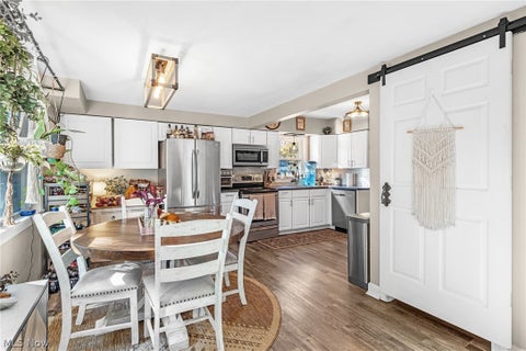 Tiny photo for 2319 26th Street, Cuyahoga Falls, OH 44223 (MLS # 5254975)