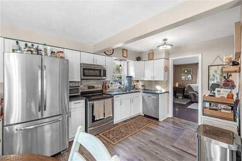 Tiny photo for 2319 26th Street, Cuyahoga Falls, OH 44223 (MLS # 5254975)