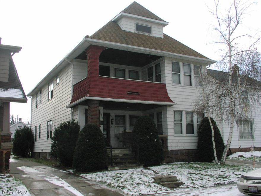 Fully Rented 6x6 Double.  Both tenants are on month-to-month leases and want to stay.  3rd Floor Pre-plumbed With Room For Expansion.  Recent Kitchens W/All Appliances, Recent Baths, Exquisite Craftsman Style Woodwork & Charm.  All Systems Have Been Upgraded Including Electric Panels, Furnaces, H2o Tanks, Roof.  Washer & Dryer Stay.  Short Sale - may take some time to close but, worth the wait.