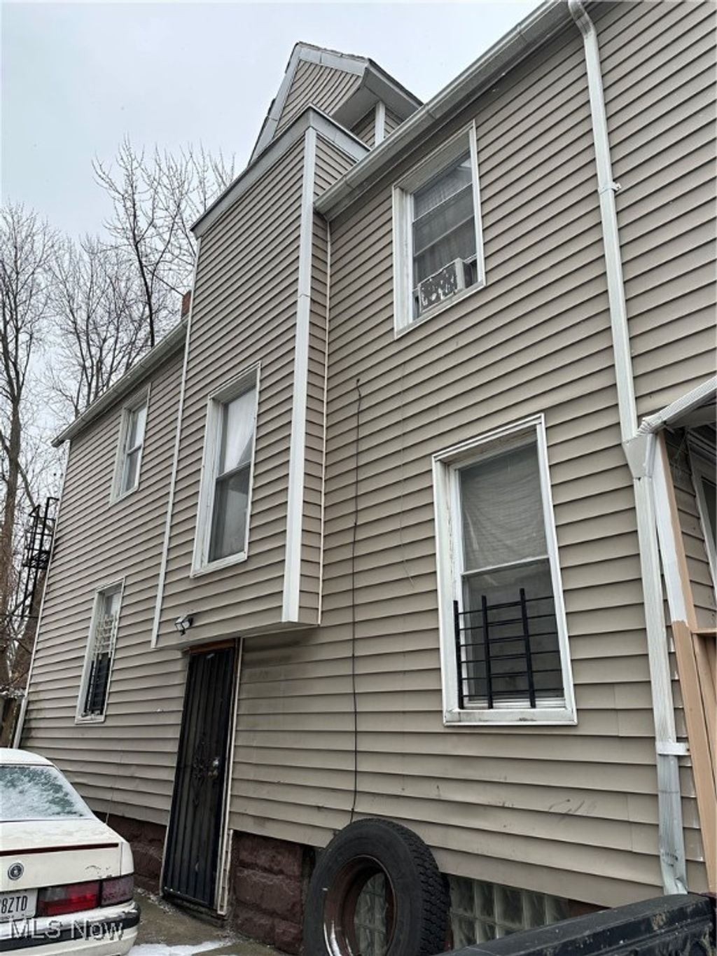 Photo of 2175 E 84th Street, Cleveland, OH 44103 (MLS # 5178149)