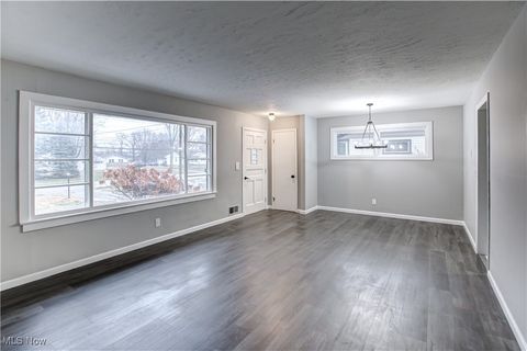 Tiny photo for 19819 Drake Road, Strongsville, OH 44149 (MLS # 5180205)