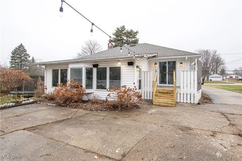 Tiny photo for 19819 Drake Road, Strongsville, OH 44149 (MLS # 5180205)