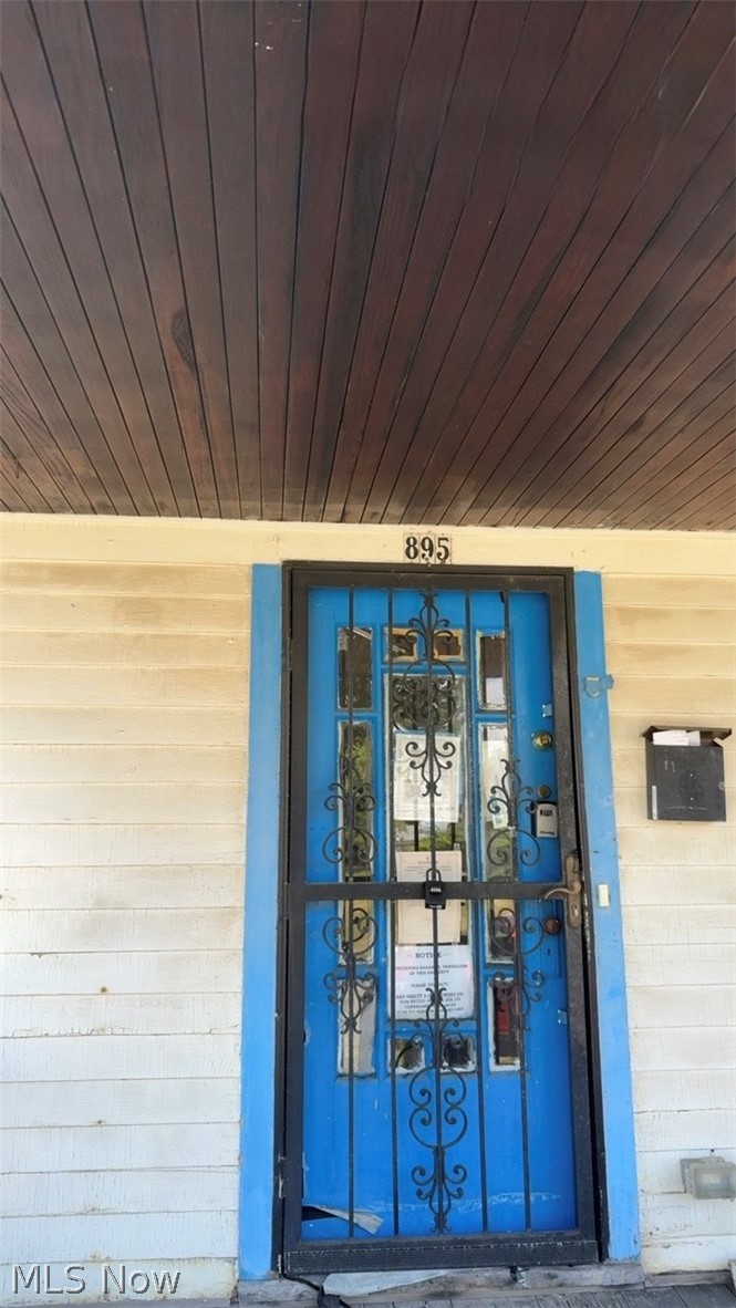 895 E 130th Street