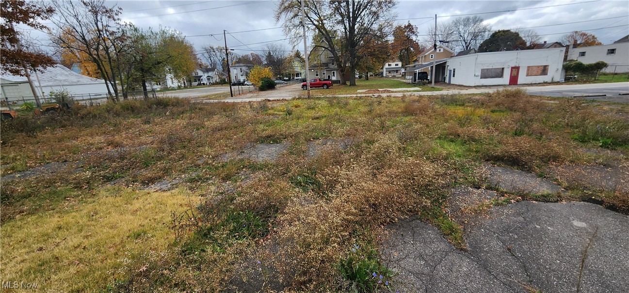 230 4th Street, Elyria, Ohio image 4