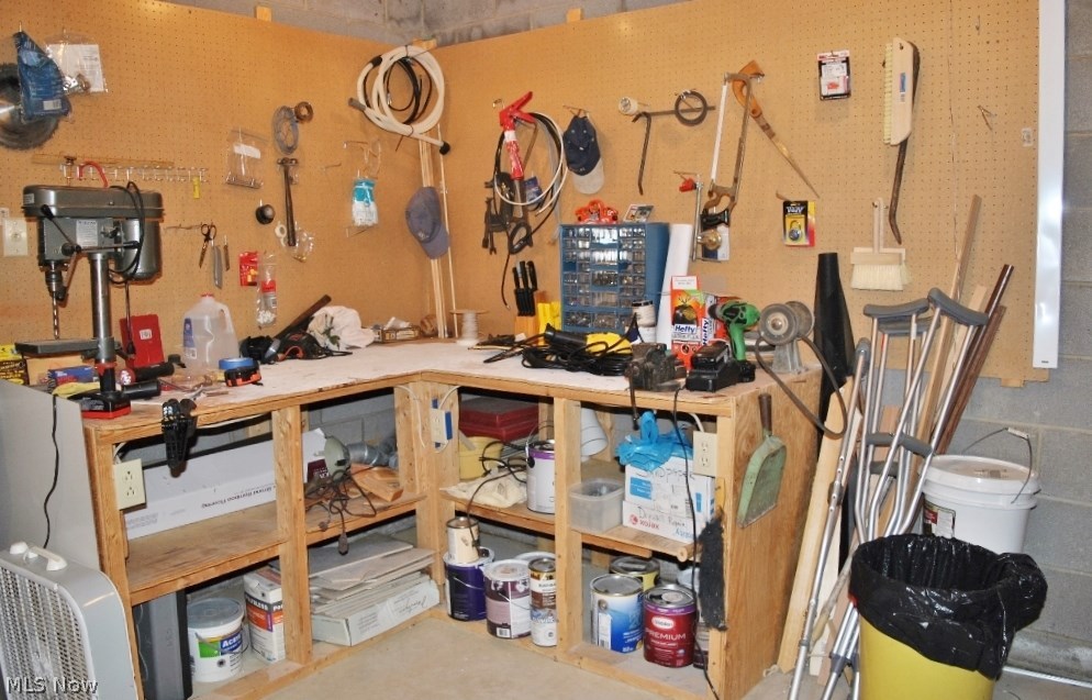 Southampton Woods 03 - Residential