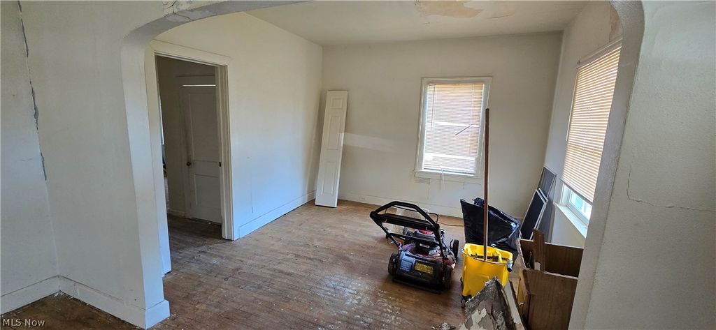 Photo of 505 E 266th Street, Euclid, OH 44132 (MLS # 5203686)