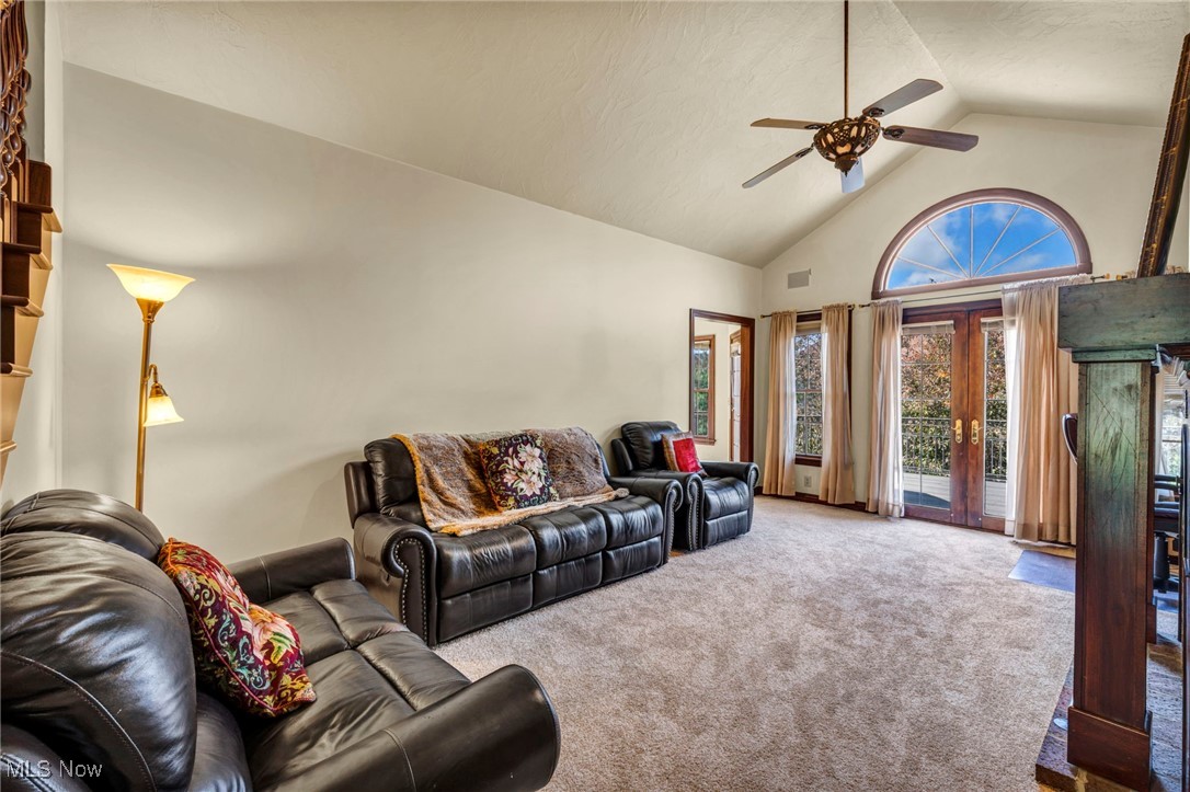 8584 Soames Court, Massillon, Ohio image 9