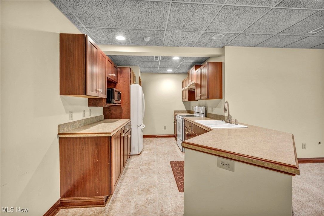 8584 Soames Court, Massillon, Ohio image 38