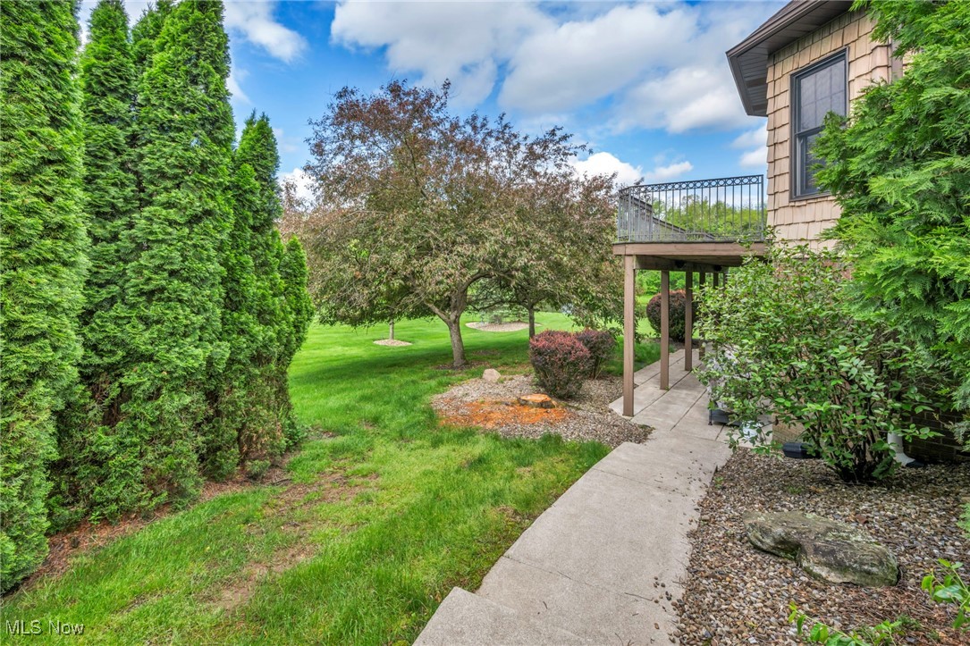 8584 Soames Court, Massillon, Ohio image 46