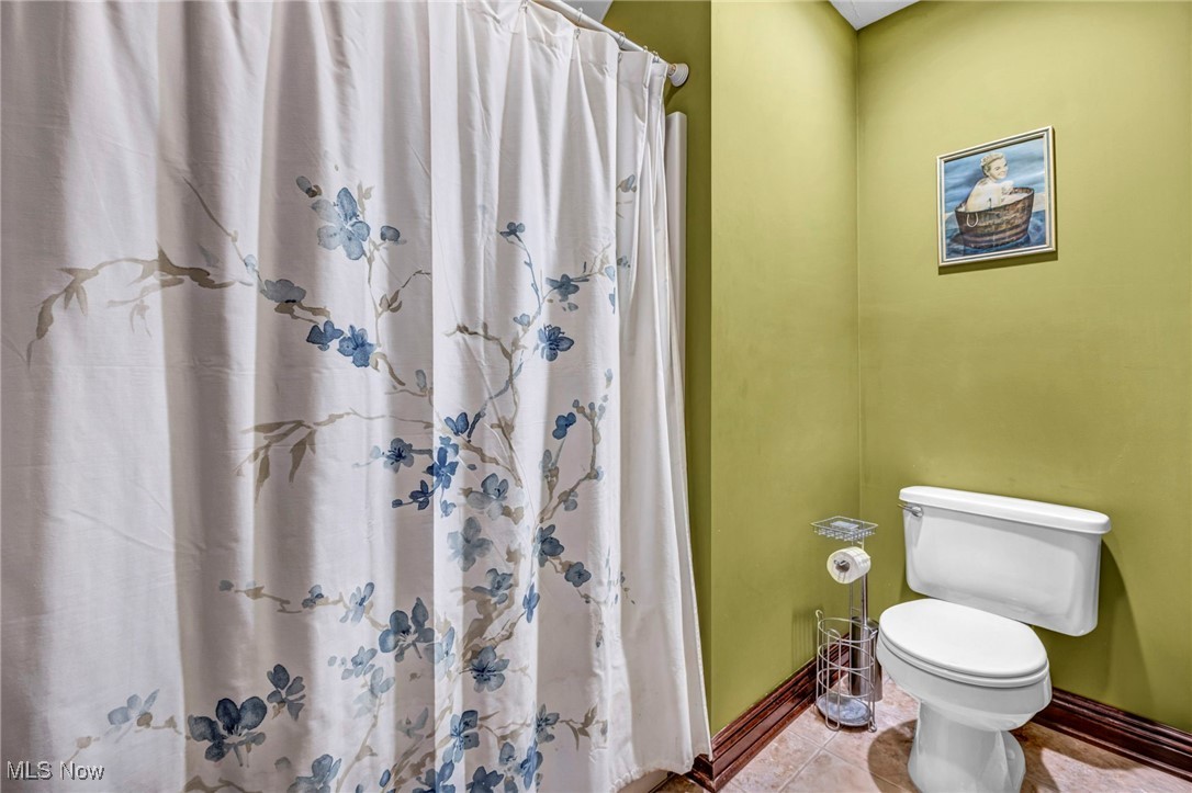 8584 Soames Court, Massillon, Ohio image 33