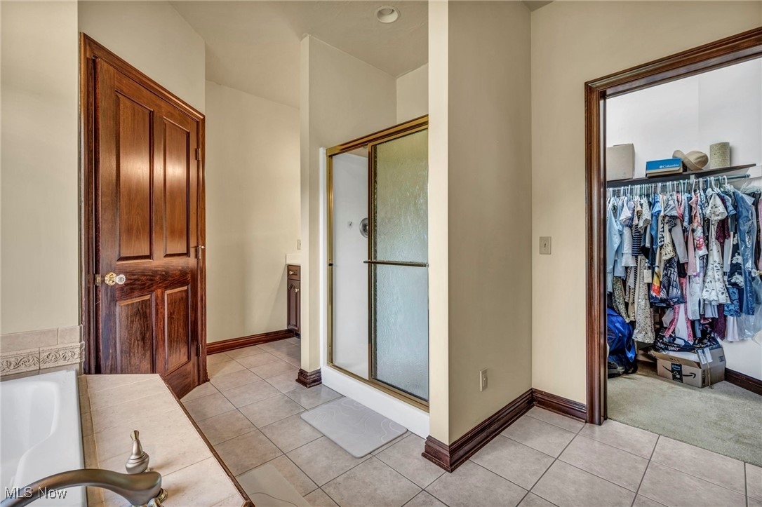8584 Soames Court, Massillon, Ohio image 24