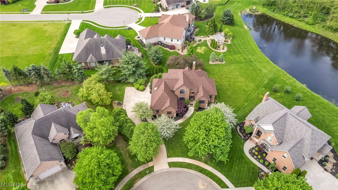 8584 Soames Court, Massillon, Ohio image 2