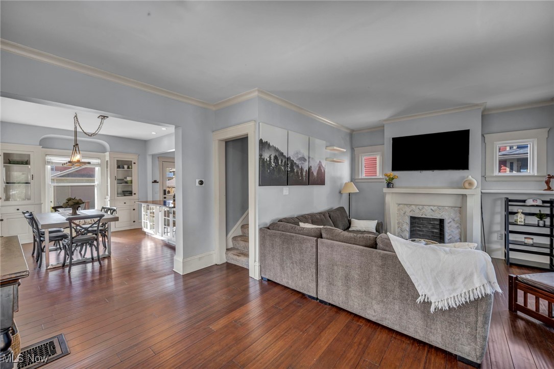 Girard Cos 01 - Residential