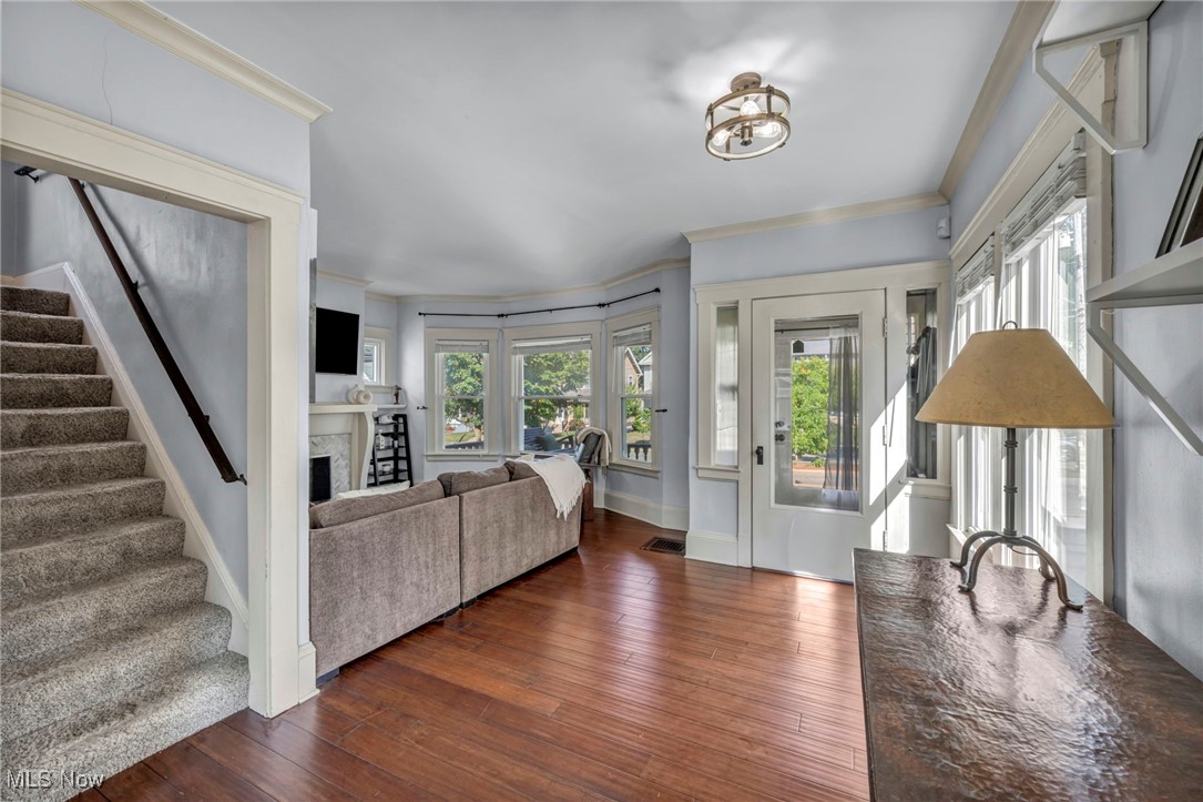 Girard Cos 01 - Residential