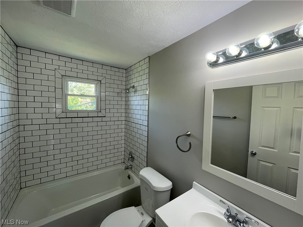 Highview Park Sub #2 - Residential Lease