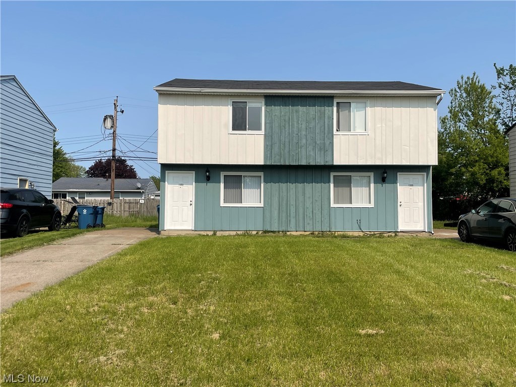 Comes this newly remodeled 2 bedroom town house in Lorain. Freshly painted interior, vinyl flooring throughout, remodeled bath and kitchen equipped with new appliances. In unit laundry room and much, much more. Available for immediate move in. Schedule your visit today with the listing agent.Rental requirements:Credit score of 500 - 600. Below 600 is considered conditional.Less than 3 items in collections, excluding student loan and medical. More than 3 is considered conditional. Monthly income of 2.5 times the amount of the monthly rent.Credit and Eviction Check.$50 Non Refundable App Fee for all Adults who will be occupying the property.Applications can only be completed online.Typical Security Deposit equivalent to one months rent, pending results of background checks.