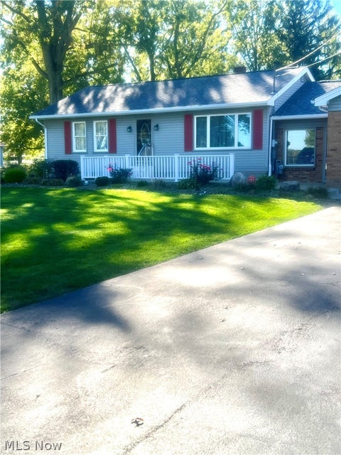 Tiny photo for 5769 Emerson Avenue NW, Champion, OH 44483 (MLS # 5254457)