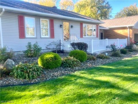 Tiny photo for 5769 Emerson Avenue NW, Champion, OH 44483 (MLS # 5254457)