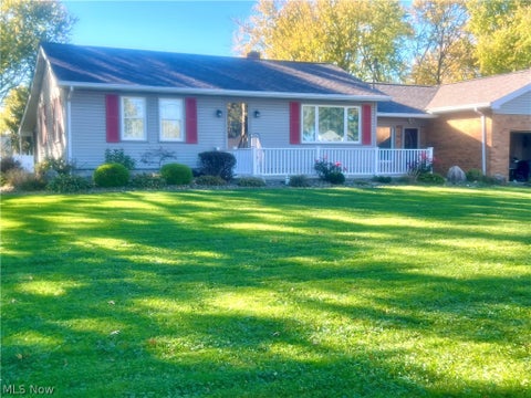 Photo of 5769 Emerson Avenue NW, Champion, OH 44483 (MLS # 5254457)