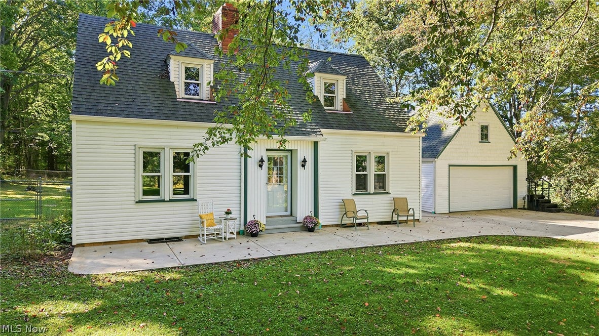 2495 E Western Reserve Road
