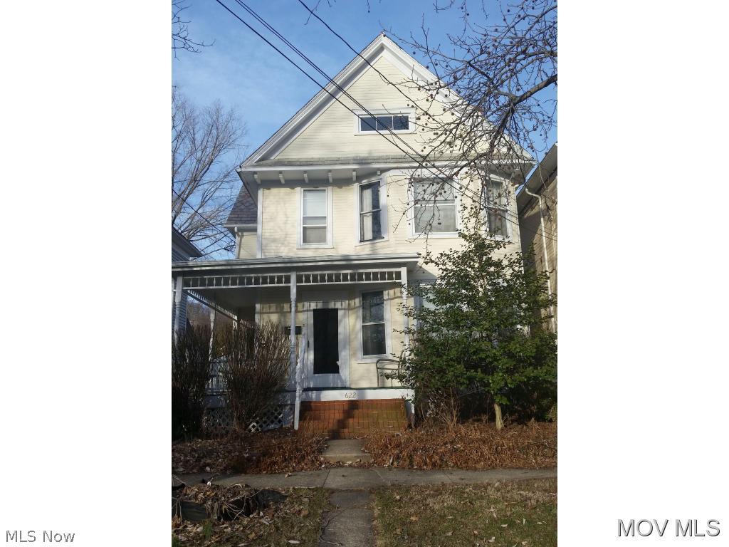 Great 2 story home with new bath added on main level, hardwood floors & awesome kitchen. Elem: Washington Elementary School Elem/Bus: Y JrHigh: Marietta Middle School School JrHigh/Bus: N High: Marietta High School High/Bus: Y Fire: CIT Police: CTY PossFreeGas: N ;SQFT=Fin L1:890, Fin L2:710, Fin Above:1600, Fin Total:1600, Unfin Bsmt:650, Unfin Above:650;PRKG= Parking Pad