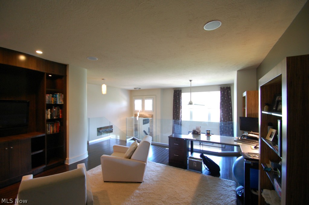 Astor Place - Residential