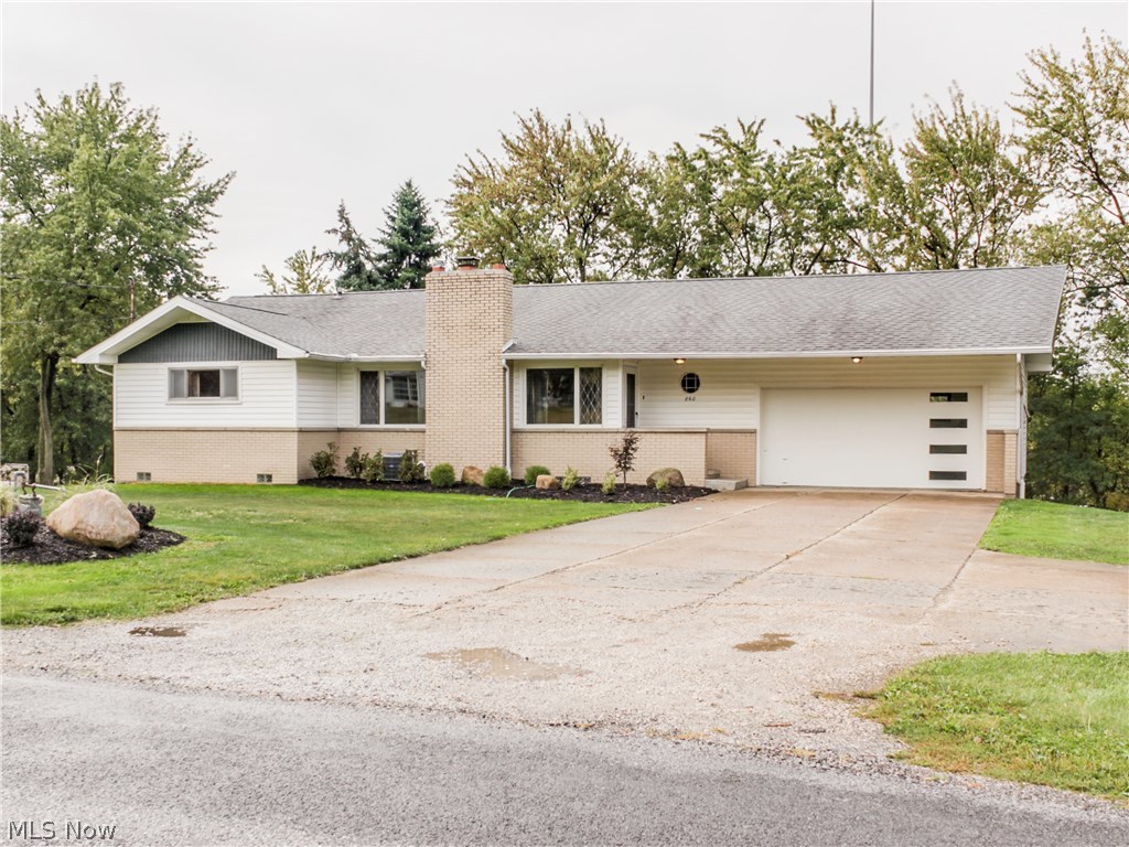 Beautiful fully updated 3 bedroom ranch for lease! This one is going to go fast. Updated kitchen. New carpeting. New flooring. New paint. New everything! Relax in the living room with the gas fireplace. HUGE family room, laundry, workshop area, and full bath in the basement. Awesome enclosed deck off the kitchen. Excellent location with nearby shopping and highway access.
$35/application for each adult occupant. We screen for credit, criminal, and eviction history.