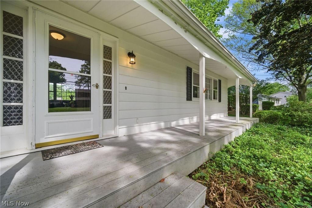 Photo of 3331 Edington Road, Fairlawn, OH 44333 (MLS # 5213318)