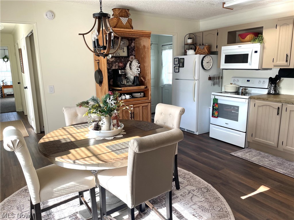 Southern Terrace Mobile Home Park - Residential