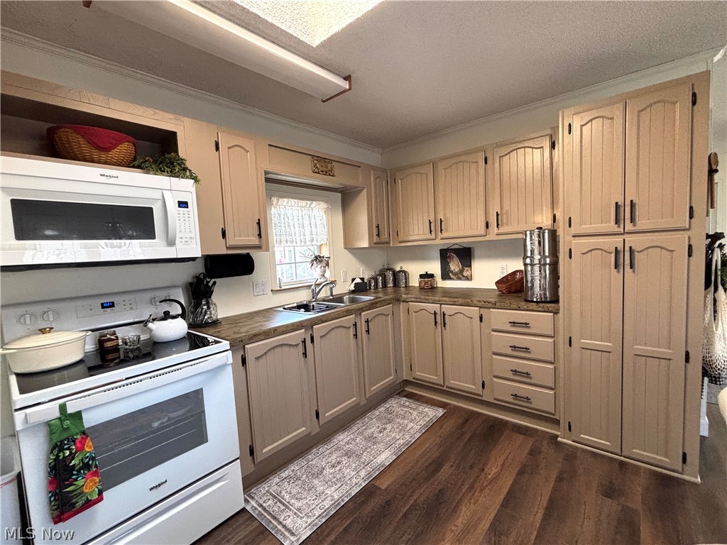 Southern Terrace Mobile Home Park - Residential