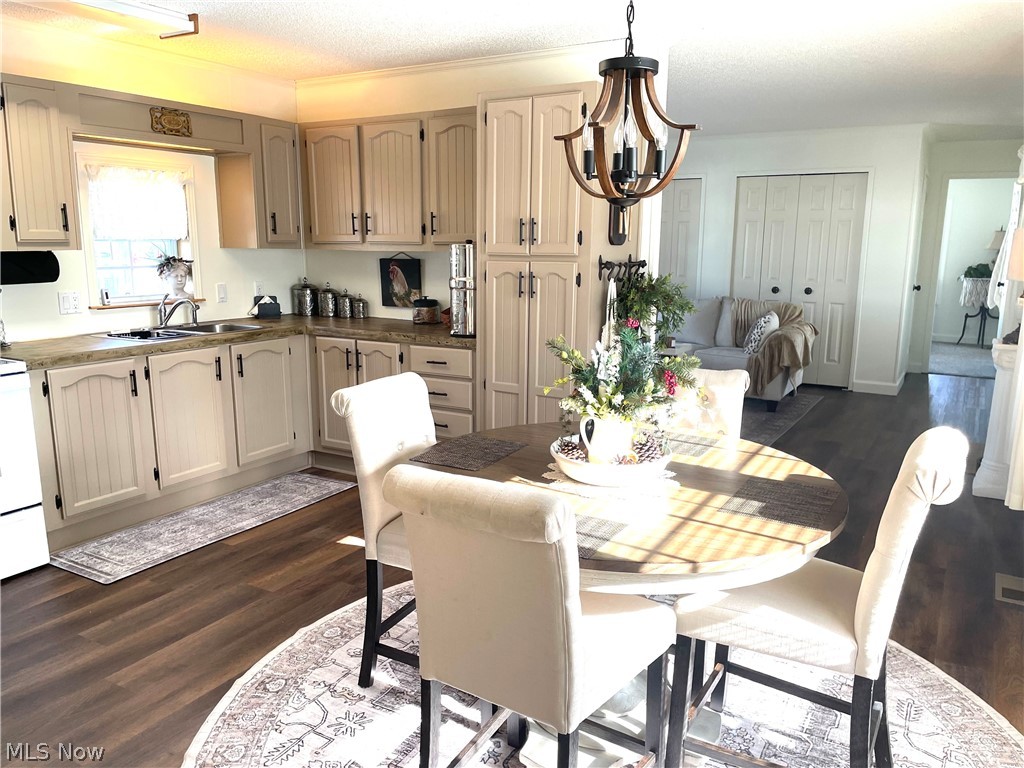 Southern Terrace Mobile Home Park - Residential